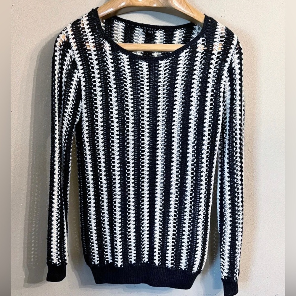 Theory Amena Linen Stripe Sweater in Navy & White Size P/TP—(S/XS)